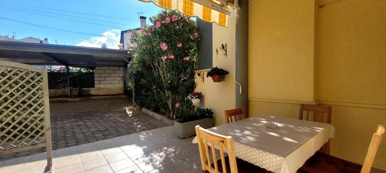 Apartmani Sojka ロヴィニ エクステリア 写真