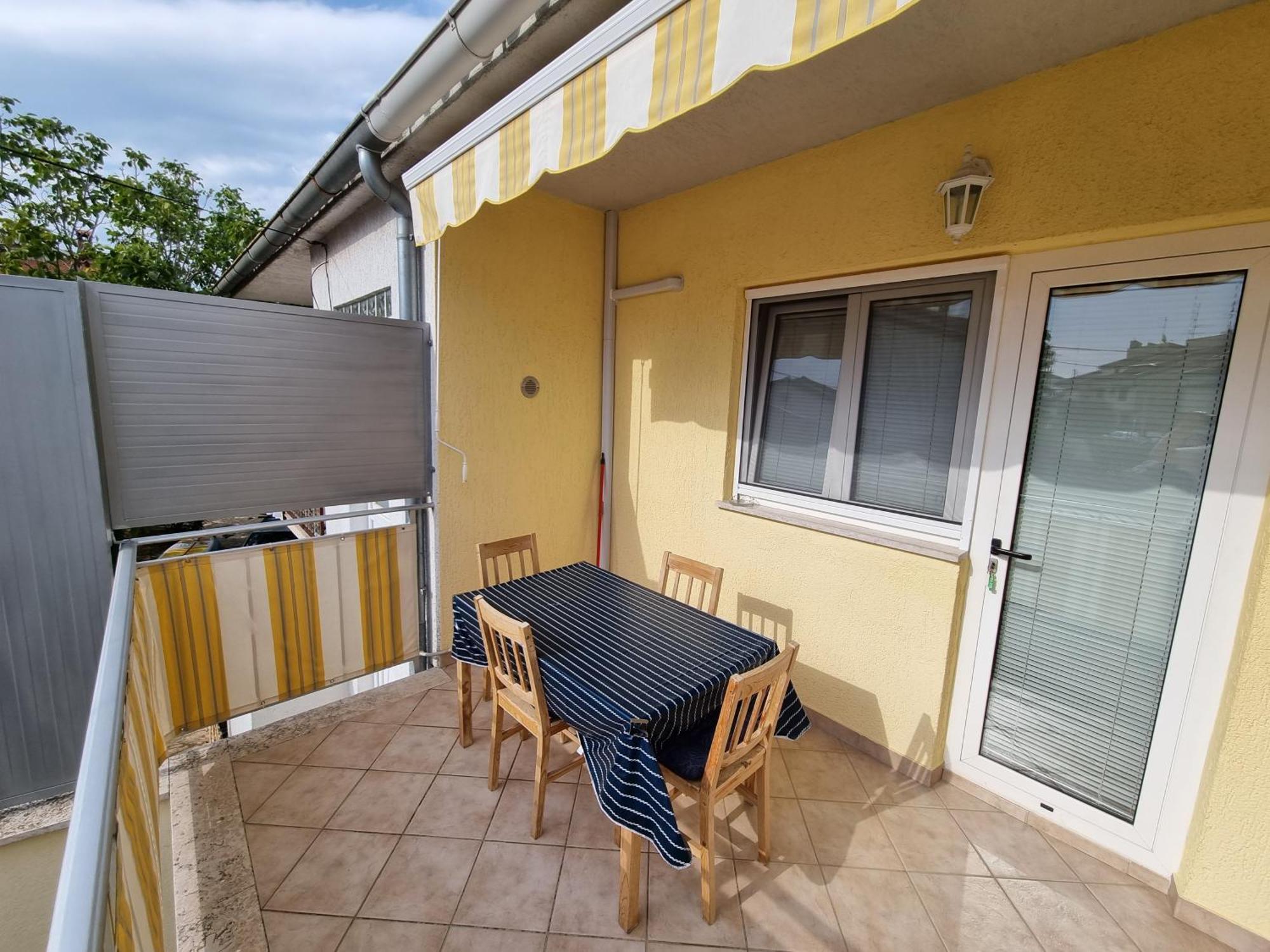Apartmani Sojka ロヴィニ エクステリア 写真